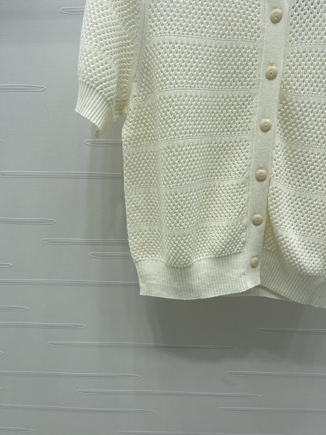 Women's short sleeves